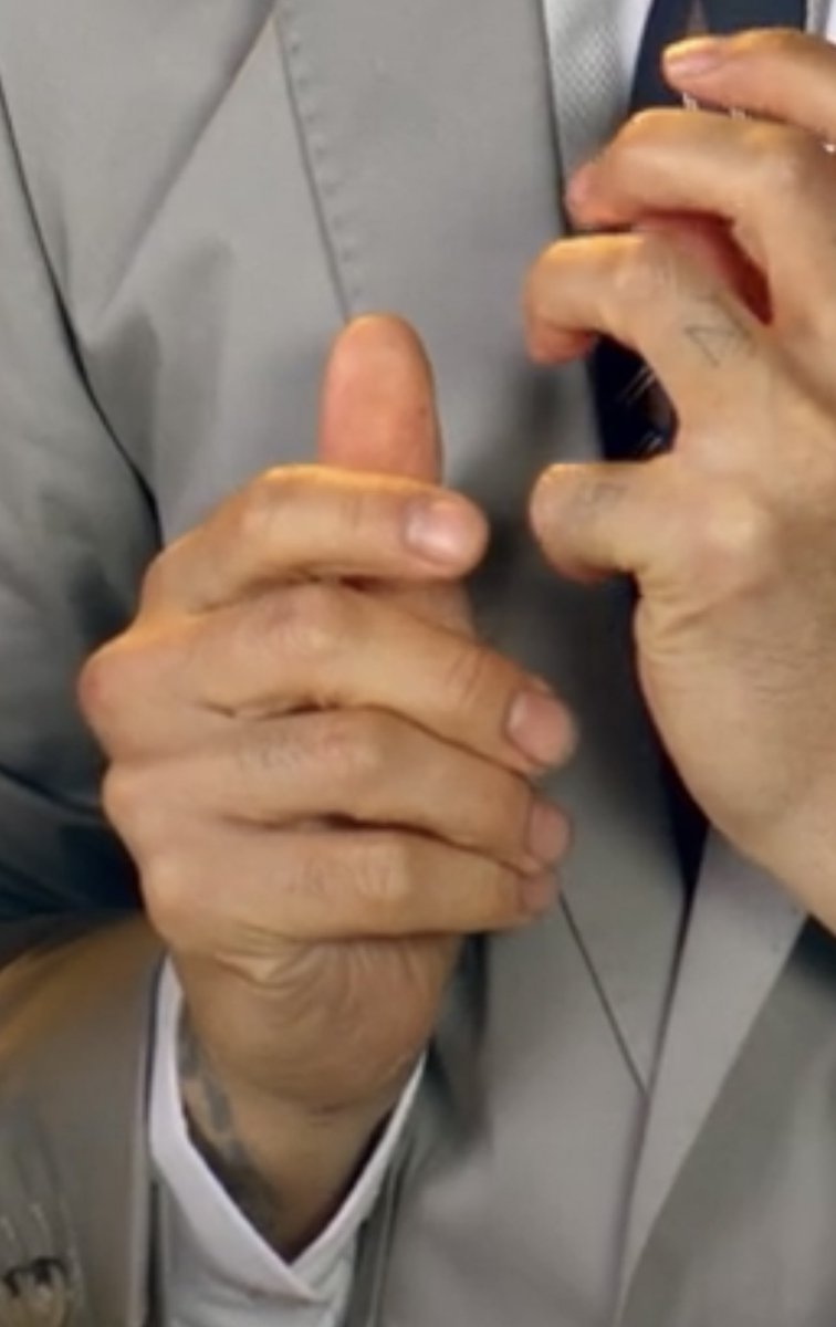 chaoticmulaney's tweet photo. THE QUALITY OF THIS SHIIIIT https://t.co/ht7hrbf1BL