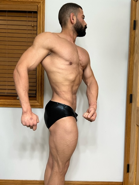 musclepotential's tweet photo. Santiago just got his @MusclePotential #ClassicPhysqiueBriefs and LOVES THEM!
Competition wear as UNIQUE as YOU!
#MusclePotential #PCAArmy #PCAStrong #posingsuit #posingtrunks #classicphysique #bodybuilding #posingpractice #bodybuildinglifestyle https://t.co/9eGDQztTYS