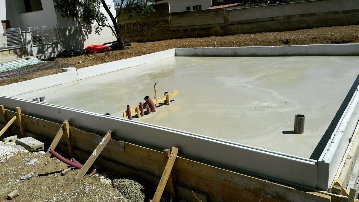 dmgarqtec's tweet photo. Comenzamos ejecución de vivienda unifamiliar aislada con criterios #passivhaus #passivehouse #entramadoligerodemadera #industrialización #sate #visitaaobra #arquitectotecnico #tradesperson #madera #aislamiento #Úcar https://t.co/XPA3ZKxvRO