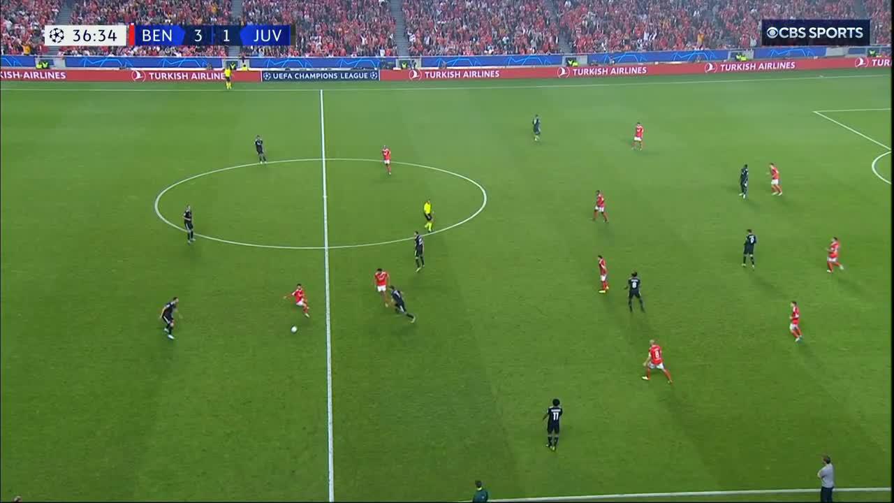 WHAT A FINISH RAFA SILVA 👏”