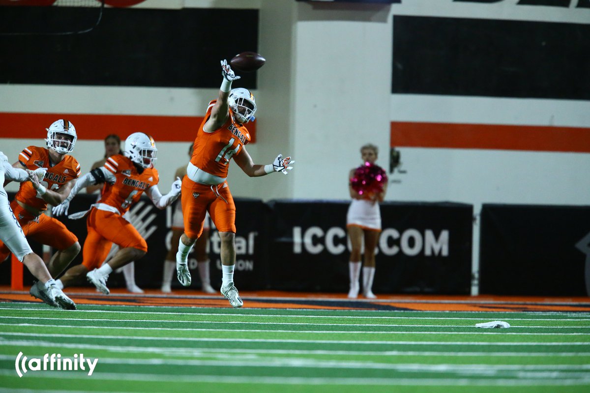 BengalGridiron's tweet photo. Taking some needed rest into the BYE getting ready for next week's game against UC Davis. Here are some photos of the game presented by Affinity https://t.co/6NStB8xYdI