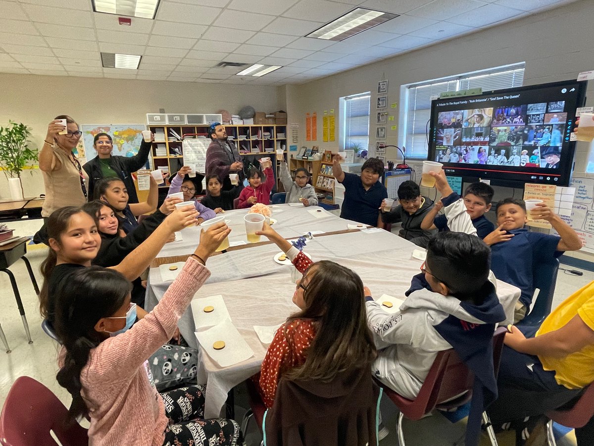 urbanparkes's tweet photo. Our 4th grade scholars had a tea party and then staged a mock protest against King George III! “No taxation without representation!” Our teachers go above and beyond to stamp student learning!  Our campus is Amped! #AmplifyTexas #AmericanRevolution https://t.co/QyCXCZzlwS