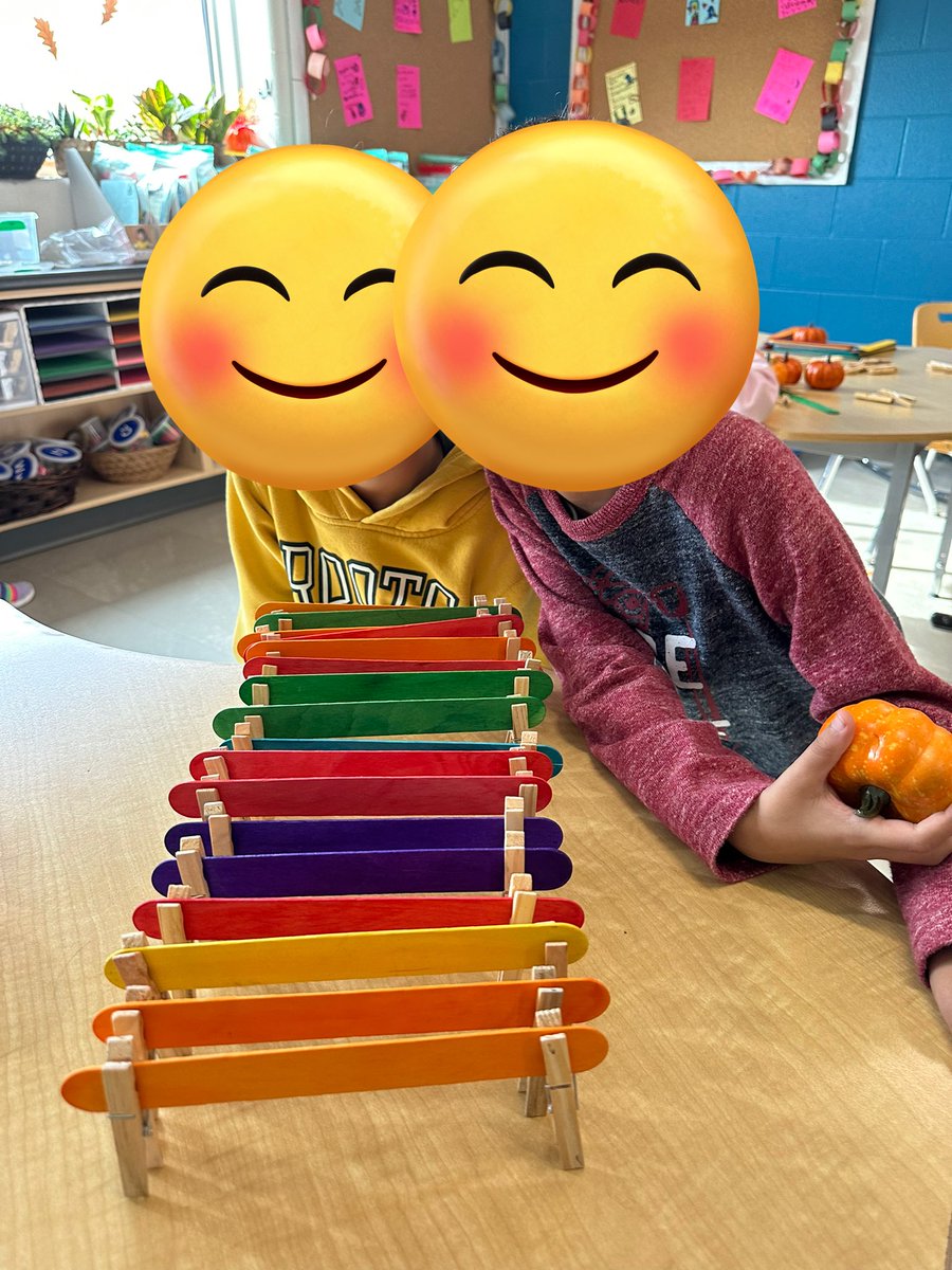 Tinker Tuesday!🎃 Lots of happy cheers today and idea sharing. We had some great discussions about progress and process over final products. So proud of our crew! <a href="/DesmondHDSB/">Viola Desmond Public School</a>