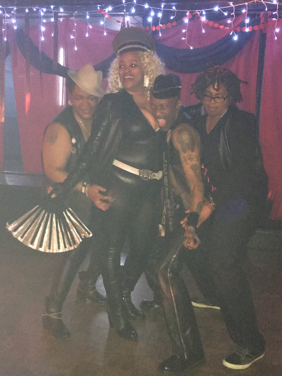 MrMDLeather2016's tweet photo. $IR #MML2016🖤❤️💛🤍 #showupandshowout😈 w/their favorite @mid_onyx @OnyxPearlsMA at the @womenofdrummer event to raise funds 4 their Organization #BLACKleatherHISTORY✊🏾 in the making! MasterSilver &amp; MasterEli #layingBRICKS🧱 in #leatherculture https://t.co/bhPAY4l5V6