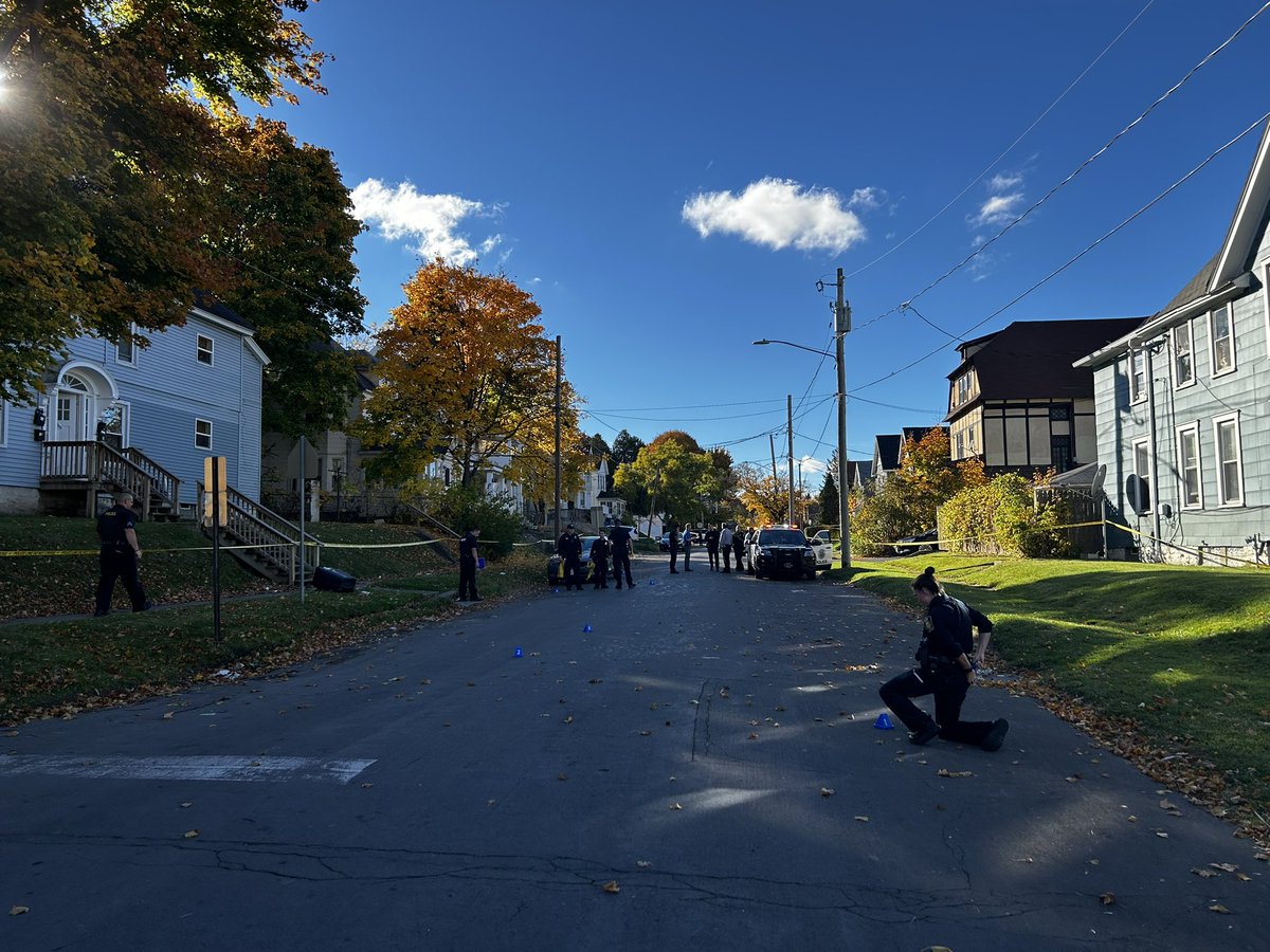 BREAKING: We’re on the scene of a reported shooting on Grant Ave at the intersection of S. Geddes St. in the Strathmore neighborhood. @NewsChannel9 is working to get more details.