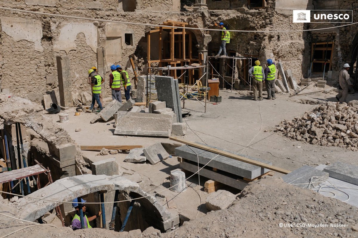 An architectural marvel in Mosul, the Zyada Palatial House is being reconstructed by @UNESCO with support from the #EU. Prior to the start of construction, the original exquisite traditional building elements were carefully catalogued & documented by the technical team of UNESCO.