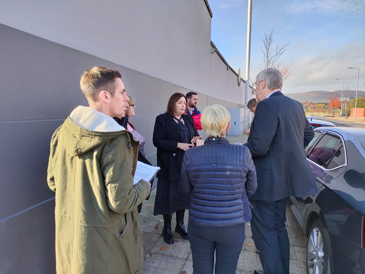modshortstrand's tweet photo. @JohnODowdSF Minister for Infrastructure &amp; Minister for Communities @DeirdreHargey visited Short Strand to hear our vision for the area inc future developments &amp; relocation of Bus Depot. Agreement to work with all stakeholders to explore this issue. https://t.co/ObshaGdoeM