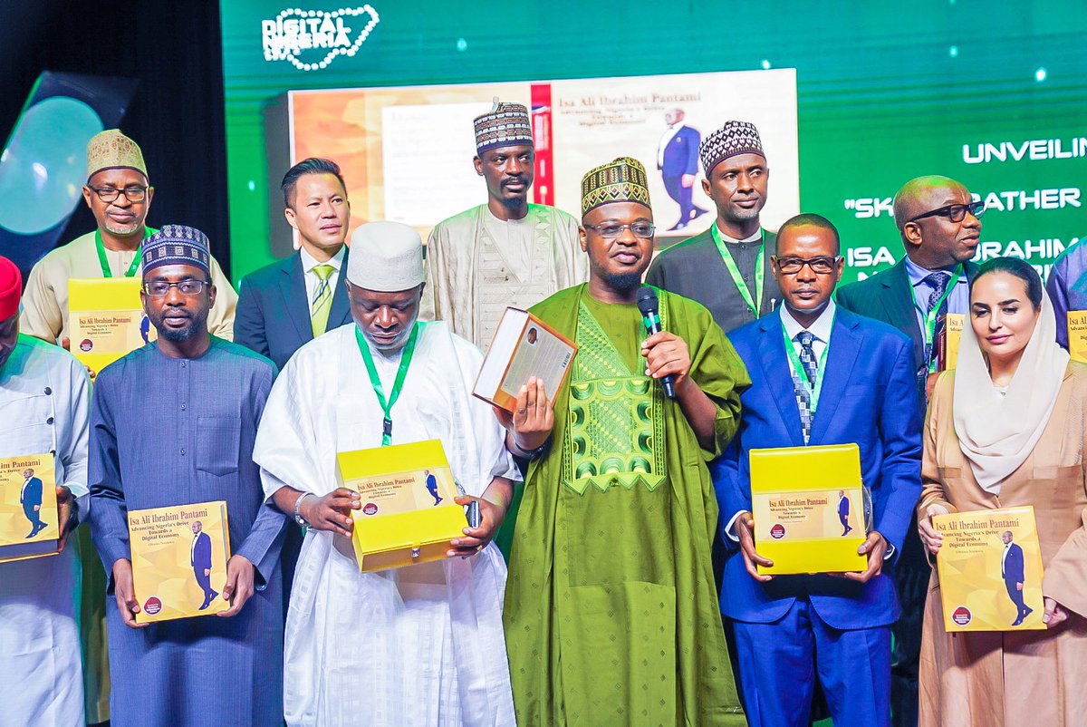 Pantami Unveils New Book on Advancing Nigeria’s Digital Economy, Says Ministry Remitted 408bn to FG prnigeria.com/2022/10/25/pan…