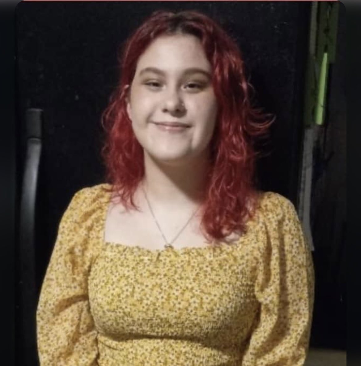 AmakaUbakaTV's tweet photo. PLZ SHARE: @Raynhampd believe 16yo Colleen Weaver IS IN DANGER. She went missing from her home betw. 1-4 a.m. on Tues., Oct. 18th &amp; hasn’t been heard from since

She’s 5’0”, 120 lbs.,red/pink hair &amp; has a pierced nose. Likely wearing black glasses/sweatshirt/leggings #7news (1/2) https://t.co/jrTlWqyWW7