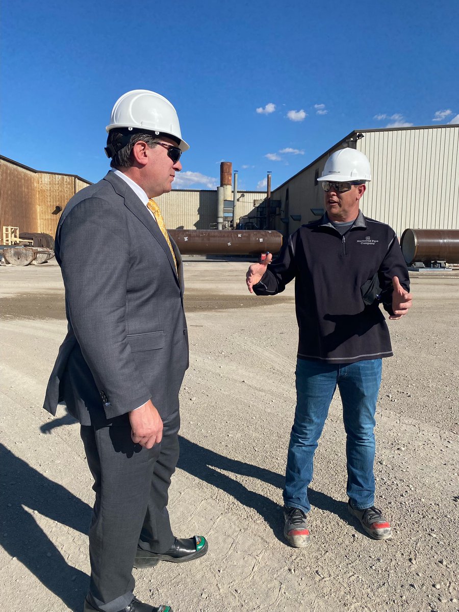 JayObernolte's tweet photo. Ensuring a stable water supply starts with improving our water infrastructure - both in how we store and how we transport our water. Local businesses like Northwest Pipe Company are critical to that mission here in the High Desert and across the country. https://t.co/5nK4BX7ebP