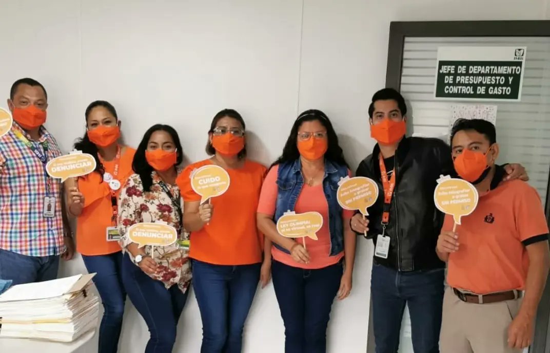 IMSS_Mor's tweet photo. El #IMSSMorelos se suma a las acciones del #DíaNaranja.
#IgualesEnDerechos
#IMSSySNTSSvsViolencia
#EnLoVirtual https://t.co/EoFMrO3CjN