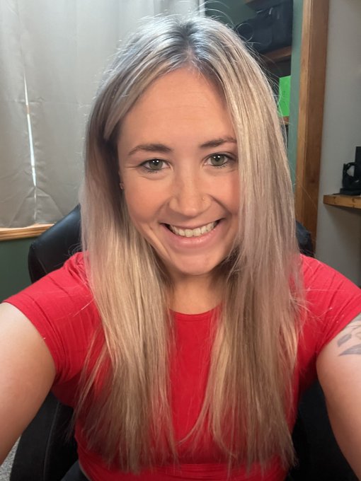 I&rsquo;m back, we live on twitch and I missed you  Link below ⬇️ https://t.co/DMGyIL6d9C