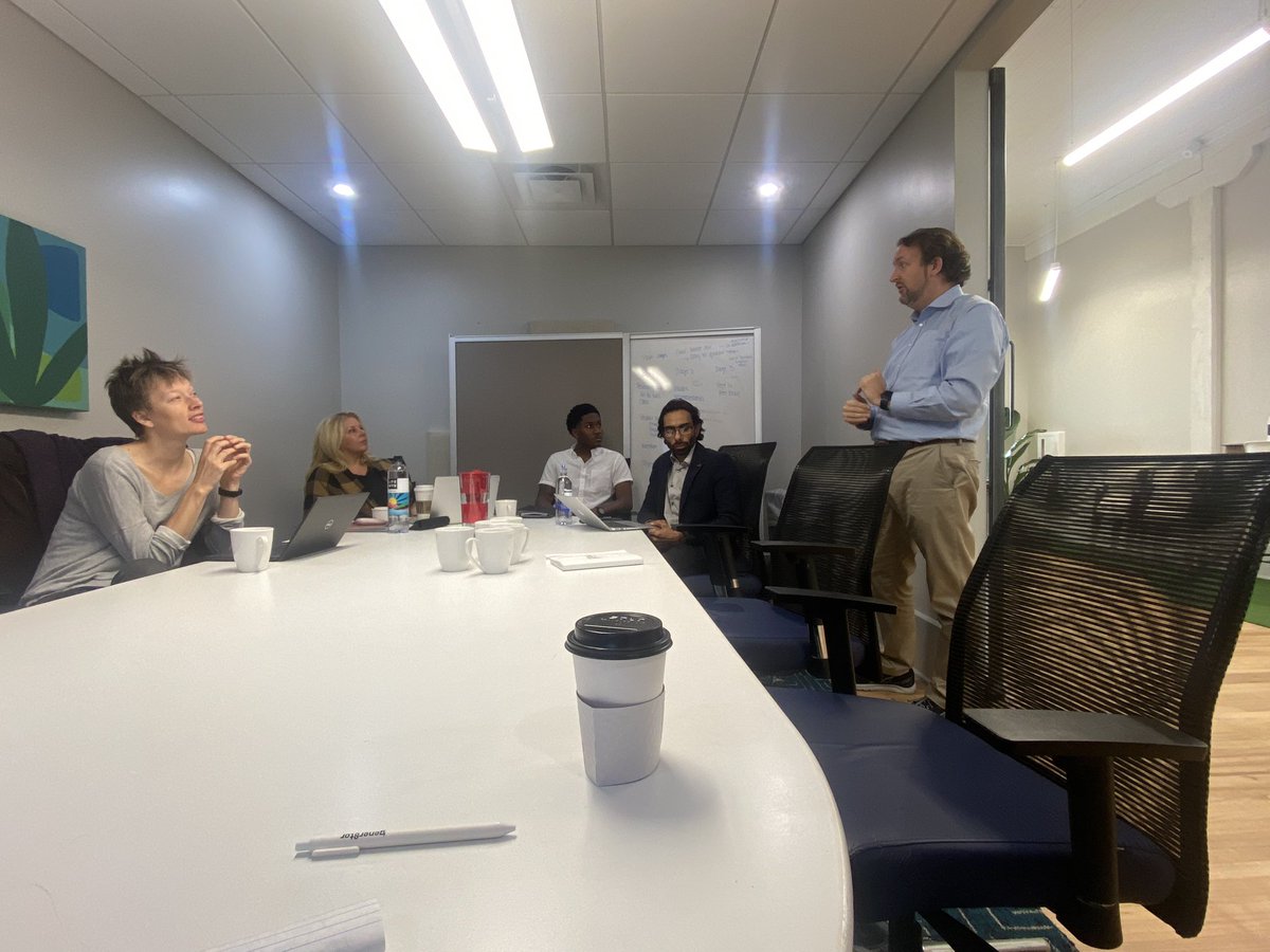 The modern accelerator kickoff: 4 on Zoom, 6 in person! 

My latest group of problem solvers and innovators. I love being surrounded by all of these smart people.⚡️