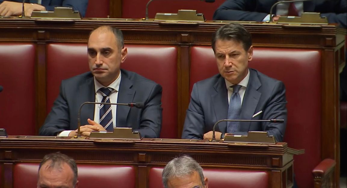 MicheleGubitosa's tweet photo. Auguri di buon lavoro al nuovo governo guidato da Giorgia Meloni, un governo a cui oggi non abbiamo dato la fiducia insieme al Presidente Giuseppe @GiuseppeConteIT e a tutto il gruppo compatto del @Mov5Stelle.

Alla #Meloni abbiamo detto chiaramente che non c'è tempo da perdere/1 https://t.co/aJF4StwAgU