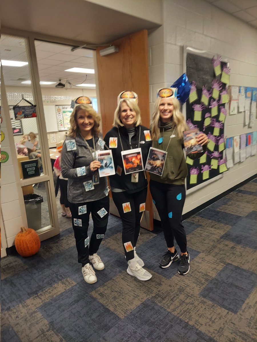 Which books from the I Survived series did we dress like today? @laurenTarshis we sure love your books!! #celebratereading @Scholastic @CottonwoodElem