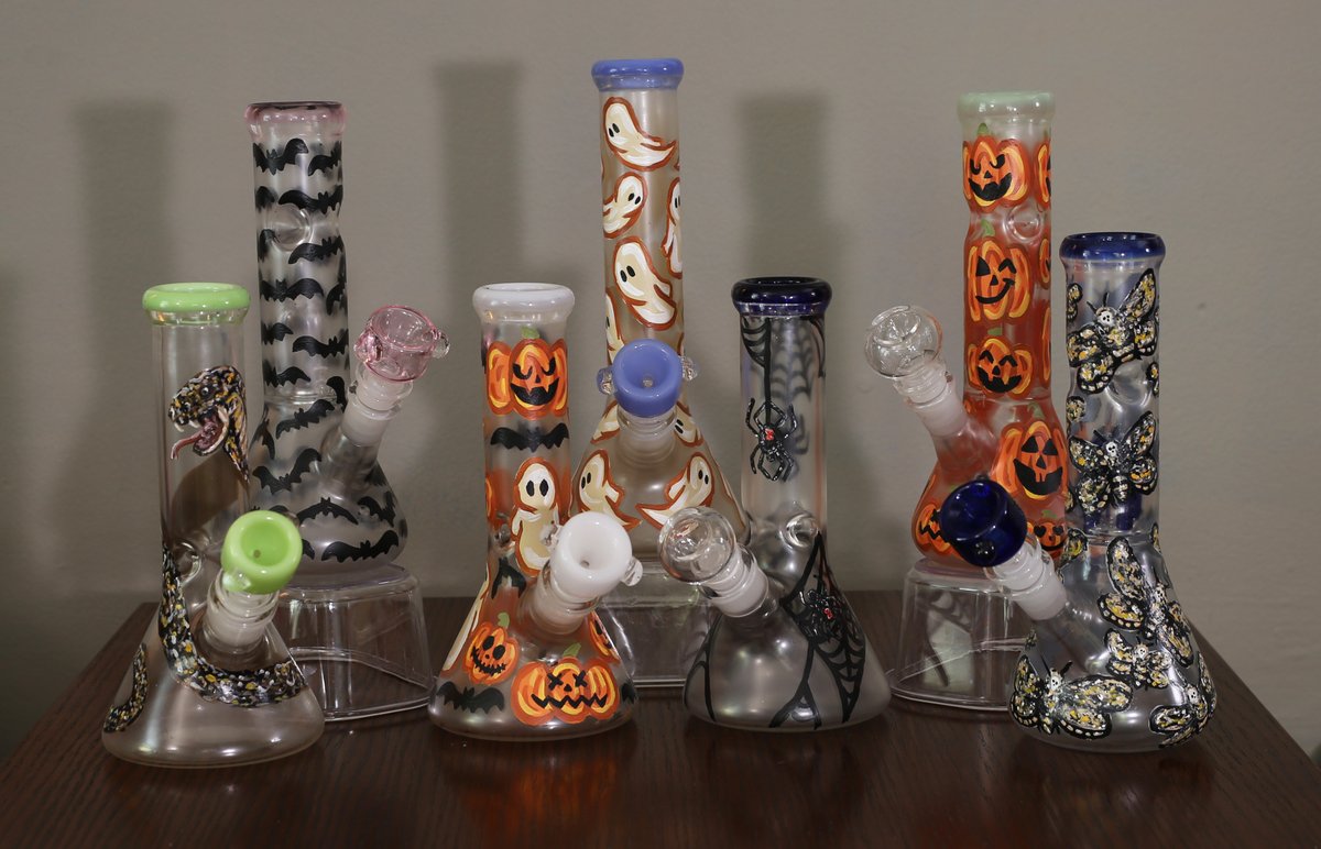 ShopDeVased's tweet photo. Use code Spooky for 20% off while supplies last!🎃👻🦇 https://t.co/3pVrhKAQ5E