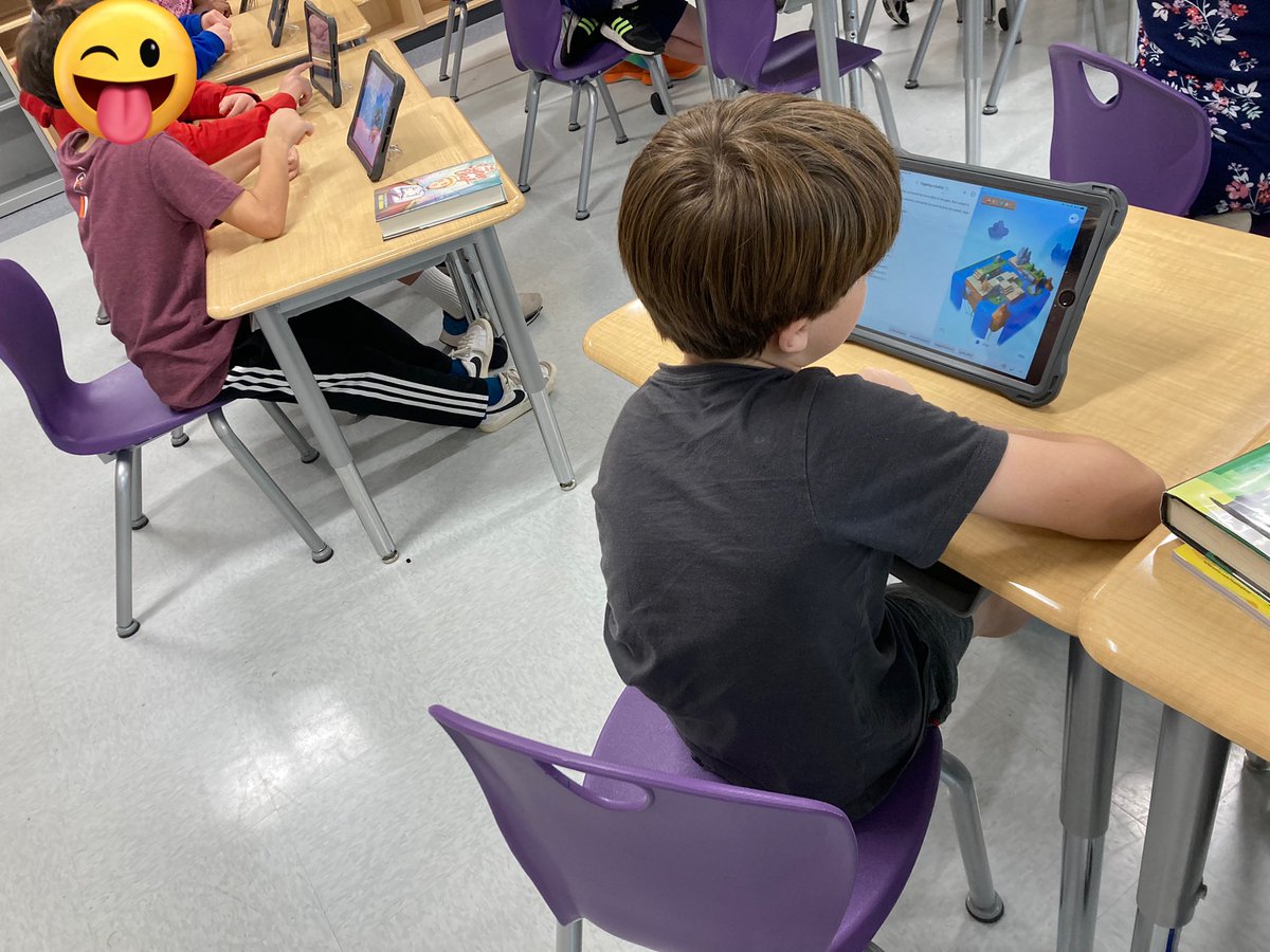 Tech lab today=NearPod lesson + coding