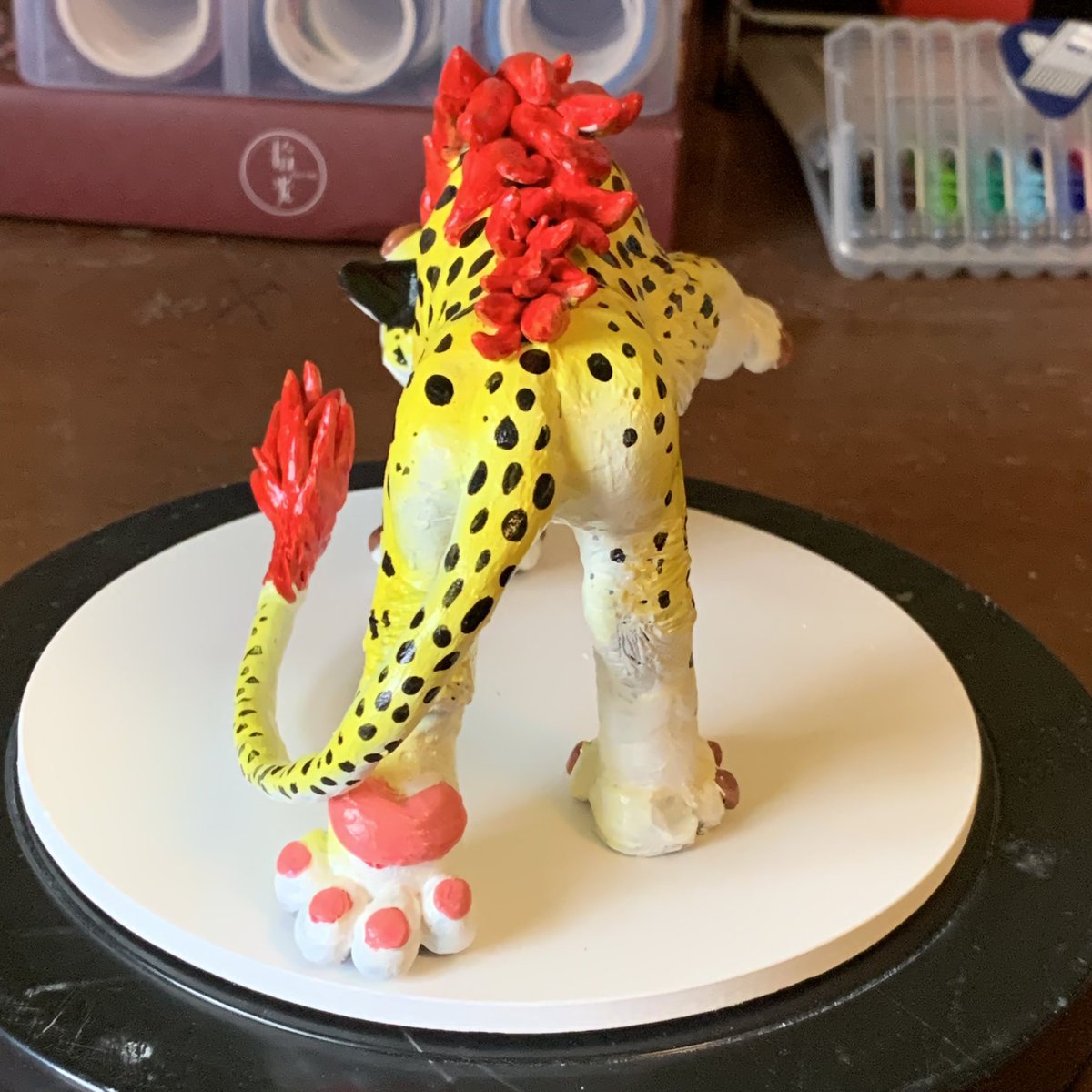 soveryunoficial's tweet photo. Baumren is ready!
Made MOSTLY with @NerdECrafter’s Super Not Another Crap Kit, with a bit of help from @PoscaUSA for detailing~❤️ #baumren #sabercat #dragonquest #supernotanothercrapkit https://t.co/OV4ew2UUut