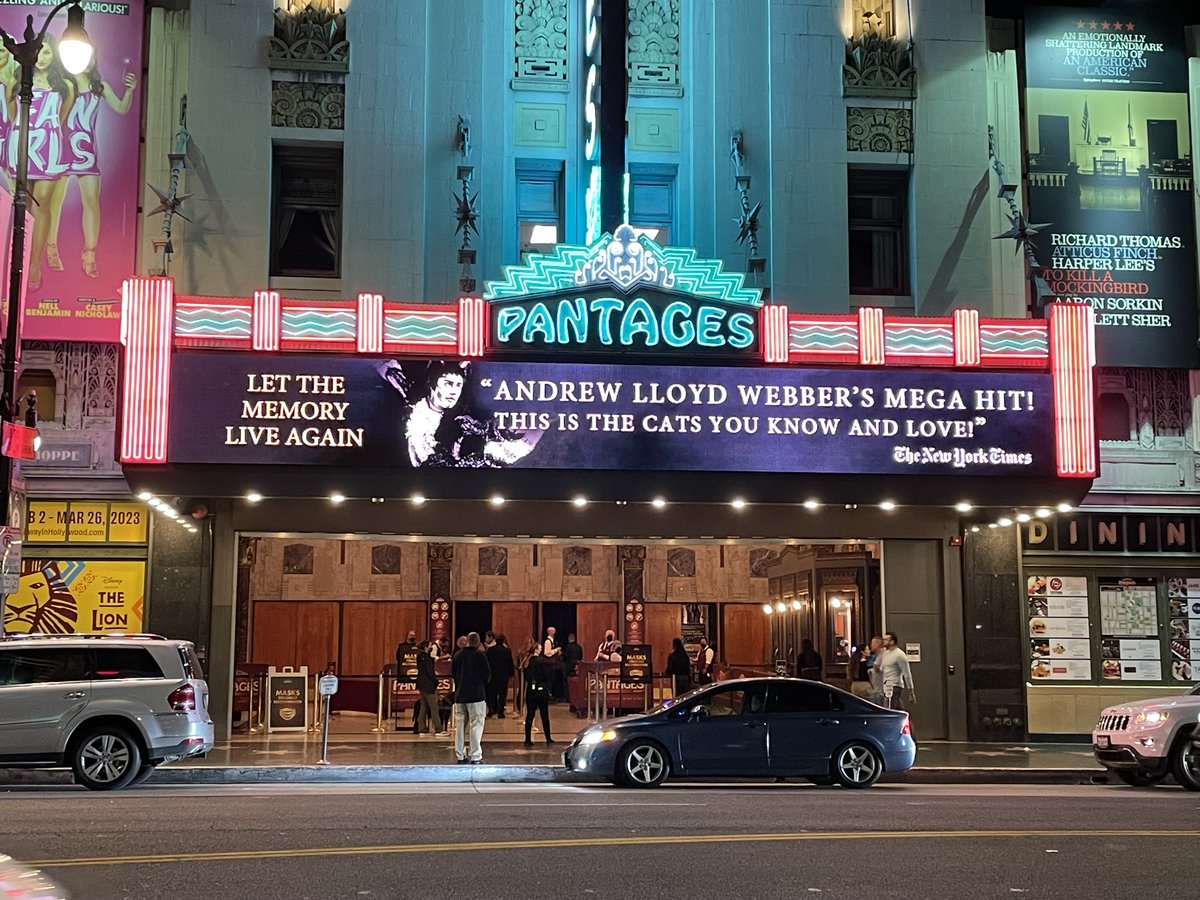 ObsessedPodcast's tweet photo. New episode! @JosephScrimshaw &amp; @sara_scrimshaw obsess over a live production of the musical, #CATS! The power of seeing it live, the cats who broke our hearts, the other animals we would like to see introduce themselves for two hours, and more!

https://t.co/q66f6bGx8v https://t.co/YTtSLumWIh