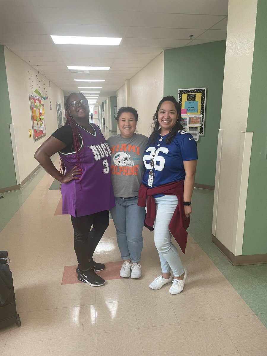 Barton Elementary (@bartonchargers) on Twitter photo It’s Red Ribbon Week Jersey Day! Barton Chargers are TEAMING up against drugs! #RedRibbonWeek2022 #SayNoToDrugs #❤️ @denrenvan <a href="/ValerieVilmont/">Valerie Vilmont</a> <a href="/Karla1213edu/">Karla De La Cruz</a> It’s Red Ribbon Week Jersey Day! Barton Chargers are TEAMING up against drugs! #RedRibbonWeek2022 #SayNoToDrugs #❤️ @denrenvan <a href="/ValerieVilmont/">Valerie Vilmont</a> <a href="/Karla1213edu/">Karla De La Cruz</a>