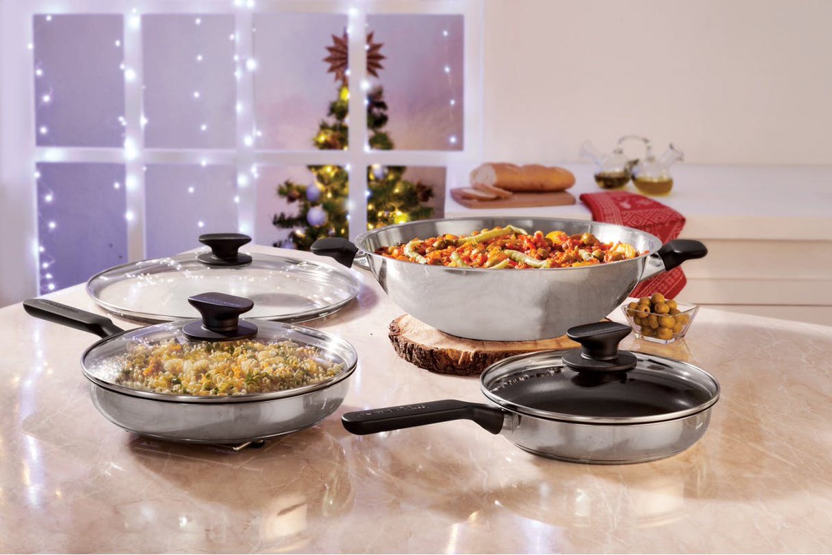 TupperwareReyna's tweet photo. Batería Universal Chef.
⭐️⭐️  ¿Conoces la Batería Universal Chef de Tupperware? ⭐️⭐️

#EligeLoBuenoEligeTupperware
#TupperwareSloHayUno
#TupperwareReyna https://t.co/e46UBYiTfR