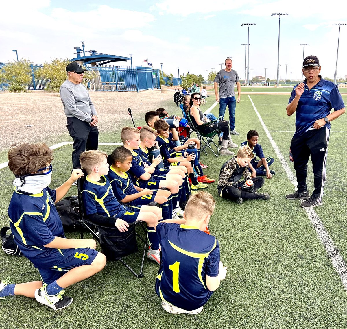 Lion'sDenFútbolClub tweet media