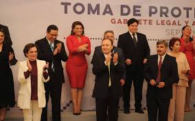 DarkBloodBlood's tweet photo. Cae el primero #Bandido #SinVergüenza #Pelajustan #Pillo #Rata #Maloso #Rastrero   Rodolfo Castro Valdez, del gobierno anterior..... A no ES DE ESTE GOBIERNO #Aplausos @ABN58 @bujia_la @karlamontanob @SoledadDurazo @Karina_BarrazaV @cynthiagarama @OFSerrato @borregober1 @rquirrin https://t.co/srbMDvW4rn