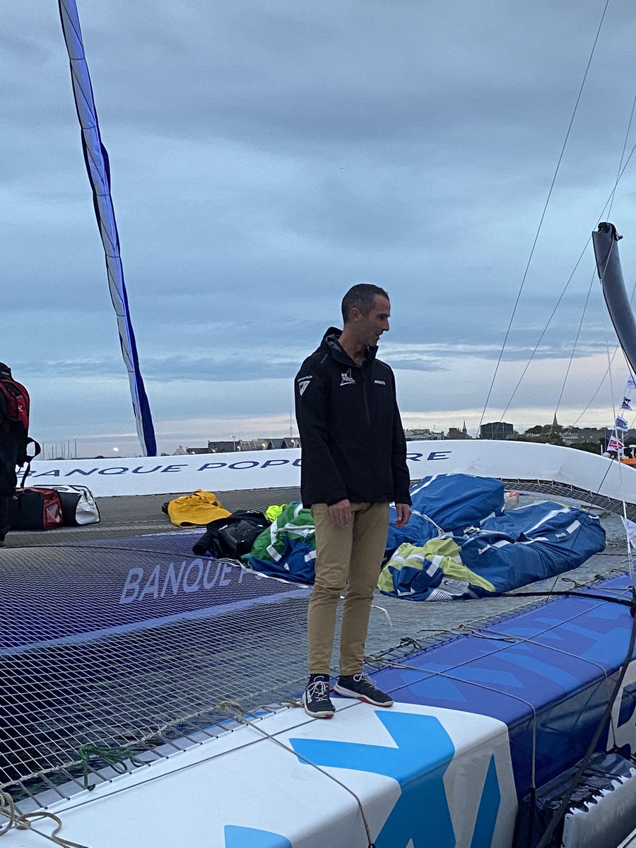 regis guyony tweet media