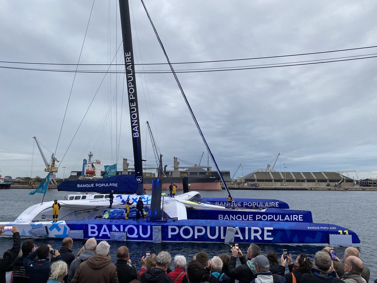 regis guyony tweet media