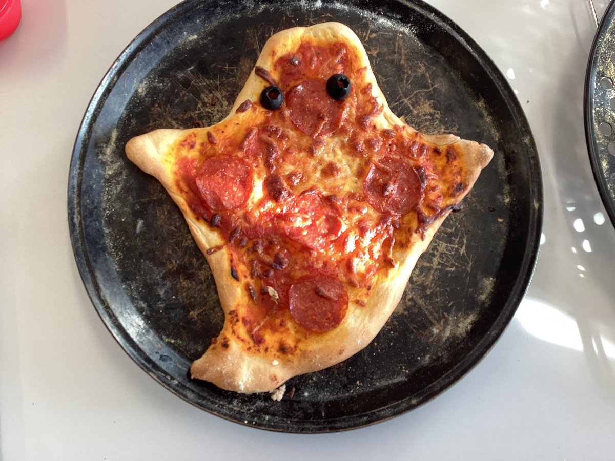 Who knew pizzas could be so scary! Still tasted great 🤌 <a href="/lusk_cc/">LuskCC</a>