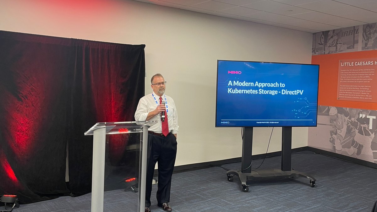 Cloud Native Data Management Day (CNDM Day) tweet media