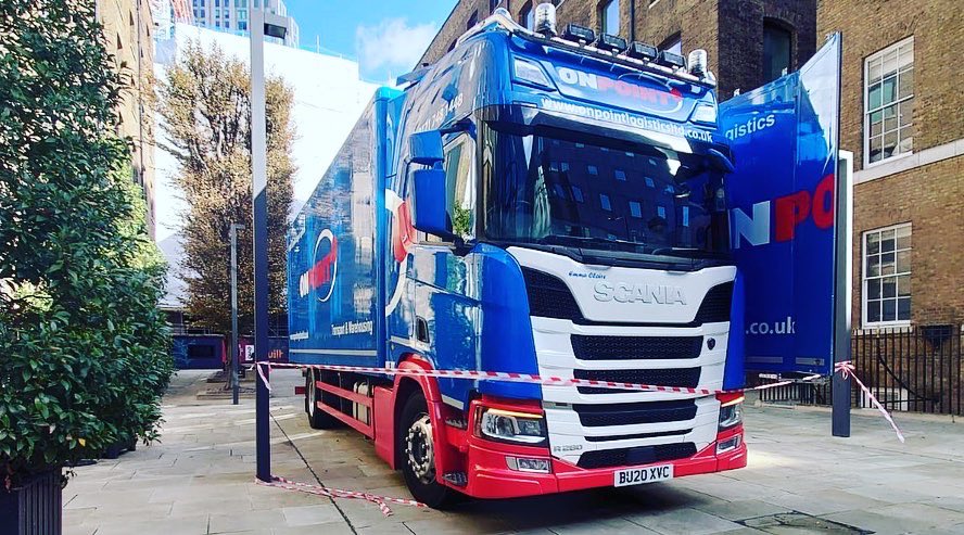 Events 18ton at work in London looking Onpoint 🔵🔴 #onpointgroup #eventlogistics