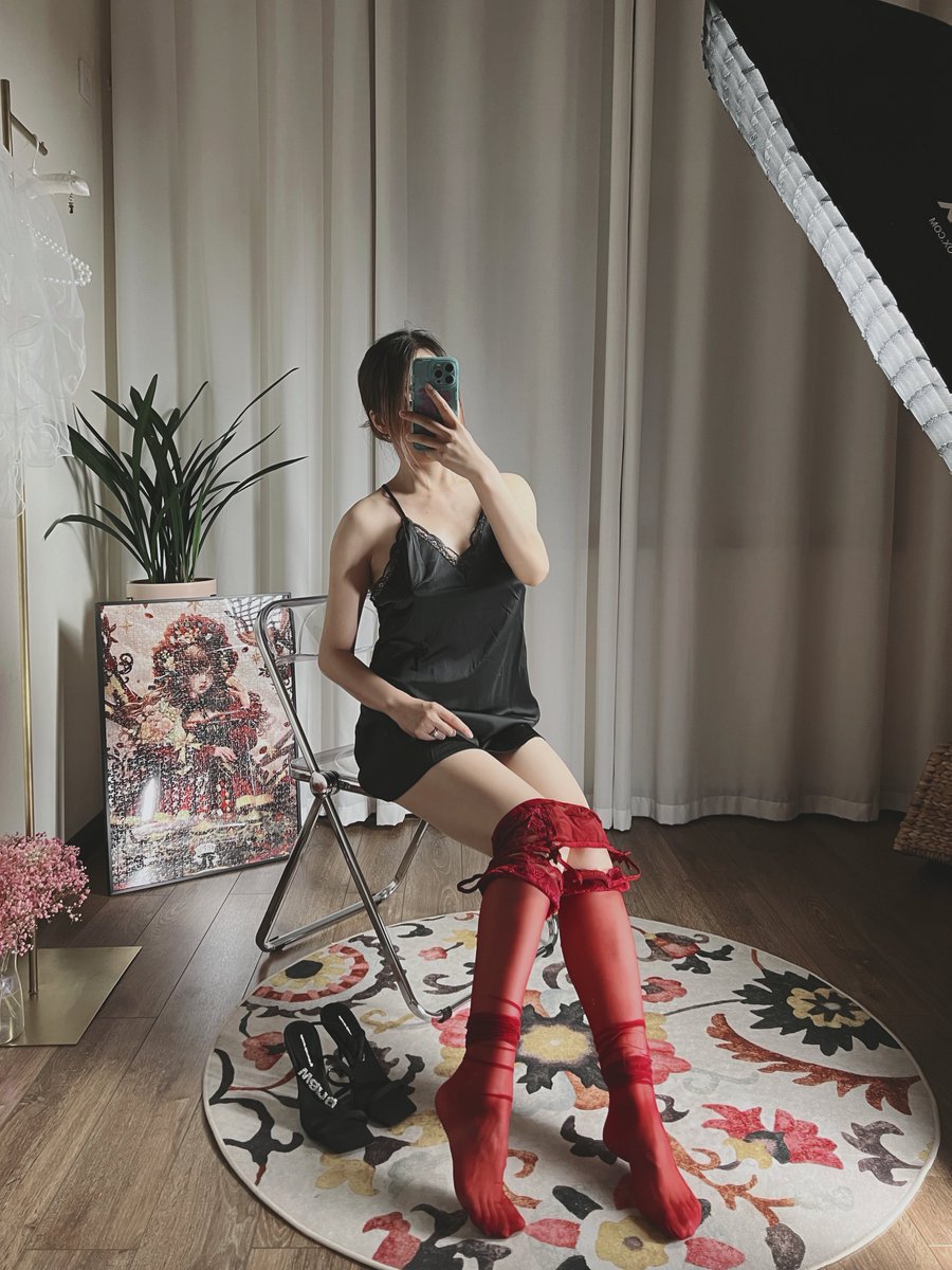 LegsCollection tweet picture