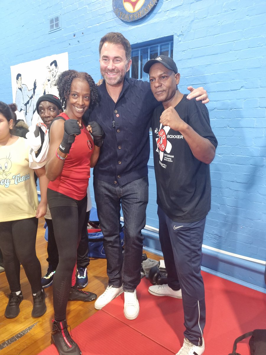 beatrixeopoku67's tweet photo. Martial Way Trainers, Es and Clayre with Eddie Hearn https://t.co/wW6wqb1ZYj