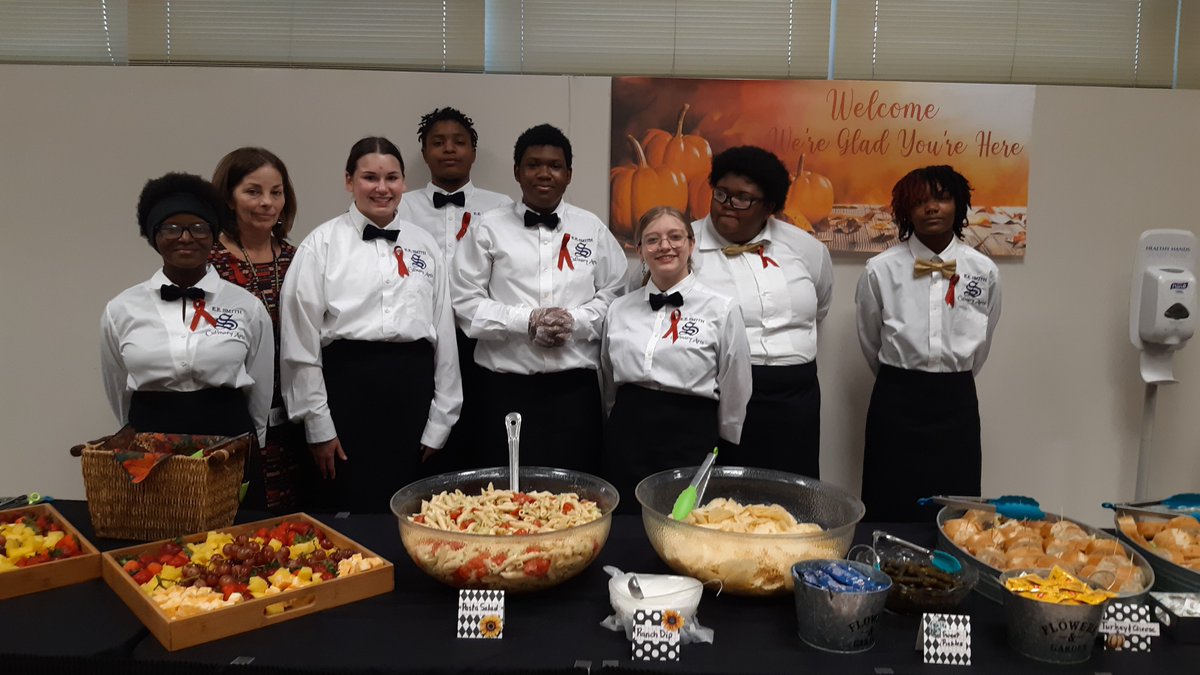 ccshrrecruiting's tweet photo. We had the honor of having the E.E. Smith Culinary Arts Department cater our Student Teacher Reception, the students are amazing and the food was delicious! Thank you Margaret Johnson for making this such a special event. https://t.co/qAr3g4UPnR