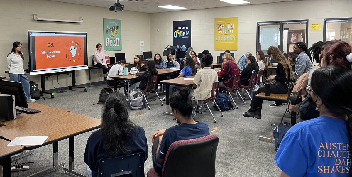 Banned Book Debate with Philosophy Club. 📚🚫🧐🤔