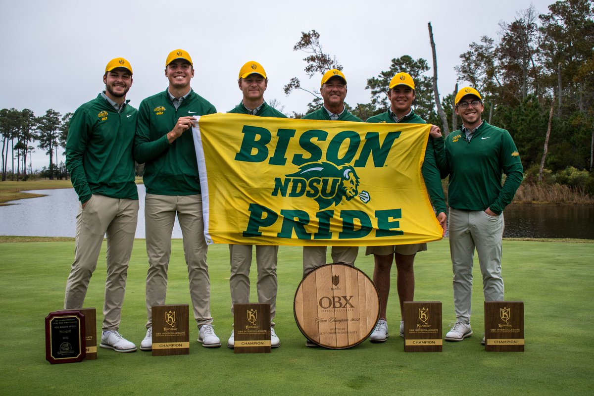NDSUgolf's tweet photo. The NDSU men's golf team and senior Nate Adams completed wire-to-wire sweeps of the 2022 ODU/OBX Intercollegiate this week to wrap up the fall semester! #GoBison #HornsUp #BisonPride

📰: https://t.co/eKC2UkW8TO https://t.co/IKNyDhWeMi