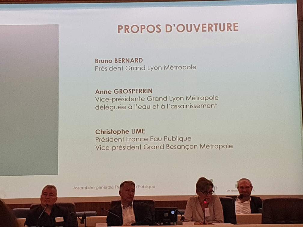 Anne_Grosperrin's tweet photo. 💧La Métropole @grandlyon a le plaisir d’accueillir l’Assemblée générale de France Eau Publique qui rassemble les acteurs de la gestion publique de l’#eau. Pour faire face aux enjeux des décennies à venir, nous construisons un réseau fort, innovant et solidaire.
@Eau_publique https://t.co/fgXpAzWl8L