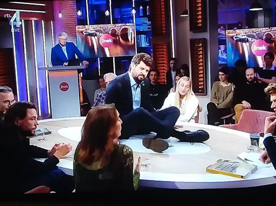 Had een boer dit gedaan, was Nederland te klein geweest. Dan hadden de linkse politici en media en deug BN’ers er schande van gesproken, dit afgekeurd en <a href="/lientje1967/">Caroline van der Plas</a> verzocht afstand te nemen. Weer die twee maten. #Jinek #Op1 #Op1npo #vandaaginside  #klimaathysterie @nos