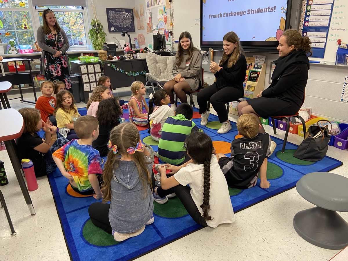 ablaine_cv's tweet photo. Thank you to our French Exchange students for visiting Port Dickinson to read to our students and answer so many questions! Our students and staff are so thankful. @CVCSDWarriors https://t.co/IGxGmBd2bt