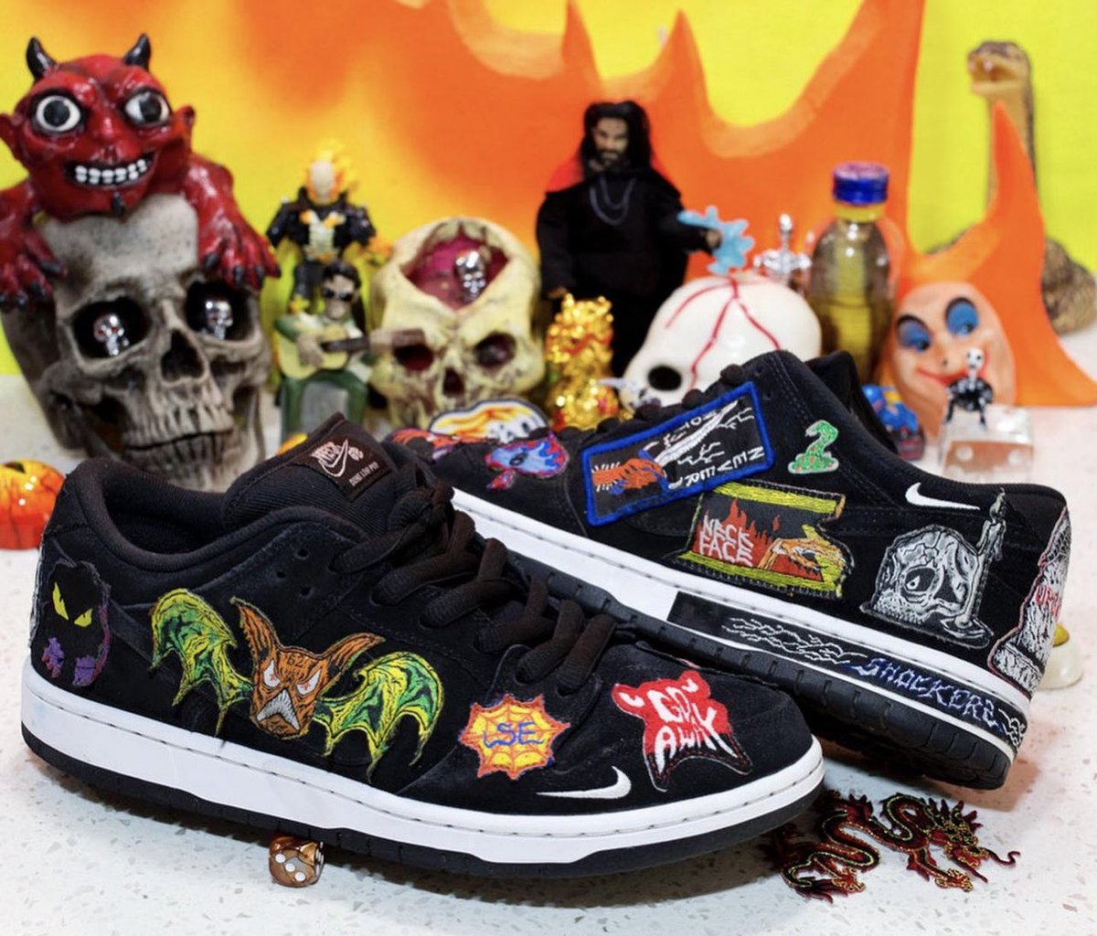 If you’re new here, hey 👋 

Online link coming on Halloween 🎃🍫

RT this &amp; I will pick someone to win a pair. You must also be following here bit.ly/3zfb7wD to win. Here’s your early entry 🤝