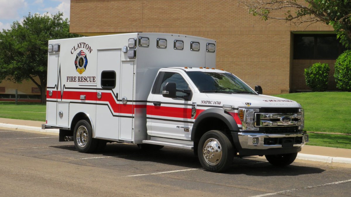 BraunAmbulances's tweet photo. Congratulations to Clayton Fire Rescue on their new Express Type I ambulance. It was delivered in partnership with @SiddonsMartin, our dealer partner of choice in the region. 📷 Siddons-Martin Emergency Group #BraunAmbulances #Ambulance #NewAmbulance #CustomAmbulance https://t.co/J7lyf4PKdo