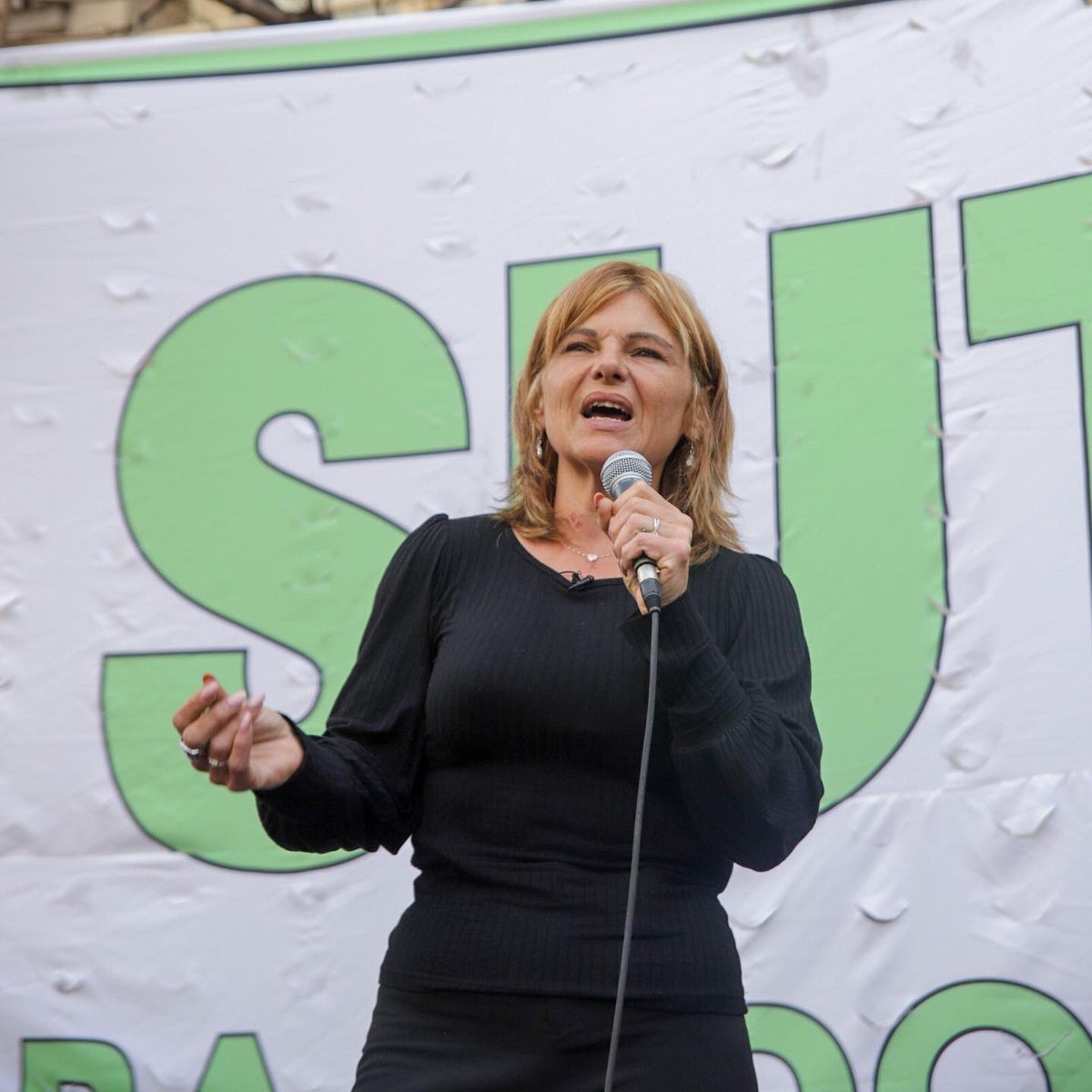 sutpapeajes's tweet photo. Como hace 16 años, el SUTPA no va a permitir que se avasallen los derechos por los que tanto trabajamos y va a seguir garantizando la lucha como la hemos dado siempre. La calle es de los trabajadores y ahí es donde vamos a estar, defendiendo nuestra actividad ✌🏻 https://t.co/tPBeyn8heE