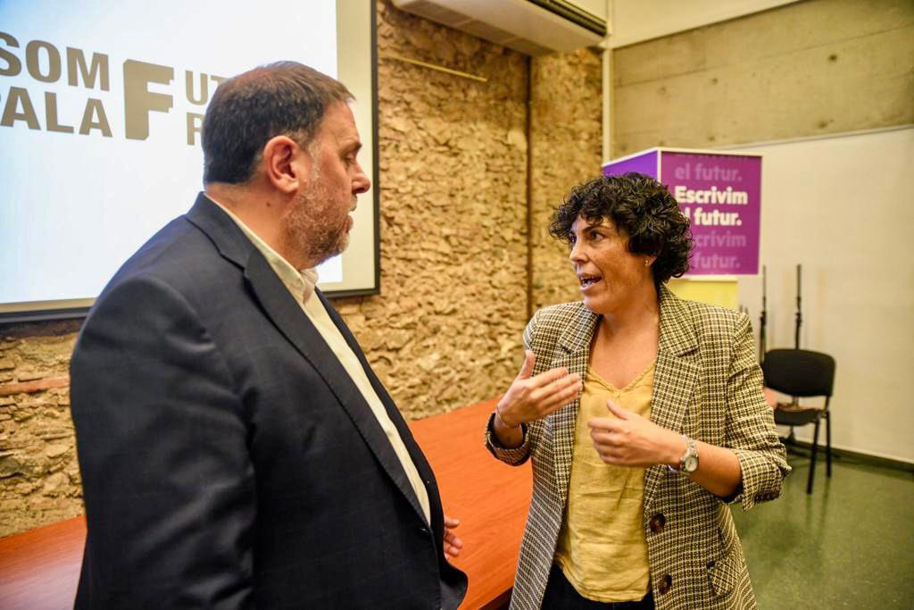 erc_guixols's tweet photo. @ercguixols vàrem assistir a l’acte de presentació a les comarques gironines de la candidatura de @junqueras a la presidència d’@esquerrarepublicana que es va celebrar ahir a Palafrugell https://t.co/tsXVTuflCD