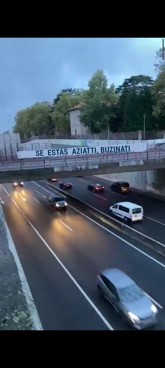 DeInsonias's tweet photo. Bem, está complicado em Turim https://t.co/b7U8Gd99Zf