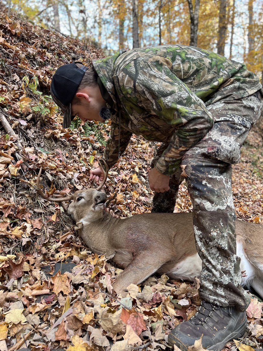 BrofessionalHNT's tweet photo. Just admiring that rack! 🦌😍
•
•
•
#hunting #buck #whitetail #deerhunting #deerseason #bigbuck #hunt #huntingseason #bowhunting #indianahunting #bowseason #archery #rack #whitetailbuck #bigbuckdown https://t.co/mNLzmSyI0d