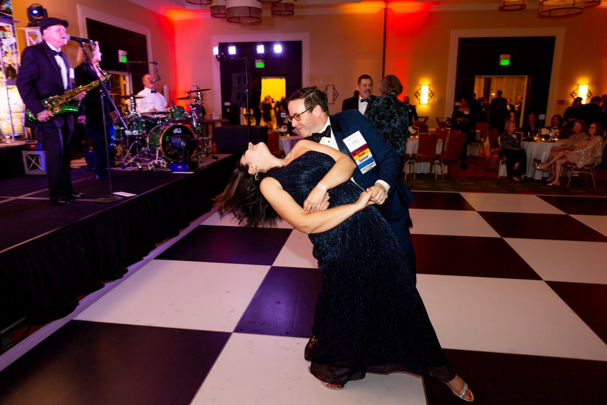 CofCalumni's tweet photo. Get your cocktail attire + dancing shoes ready! Purchase your tickets today to attend the Alumni Awards Gala at the @ChsMarriott on Nov. 19 at 7 pm during #FallAlumniWeekend. It’s a great opportunity to enjoy an evening out w/ fellow alumni and learn how @CofC alumni are https://t.co/ED142GPgtX