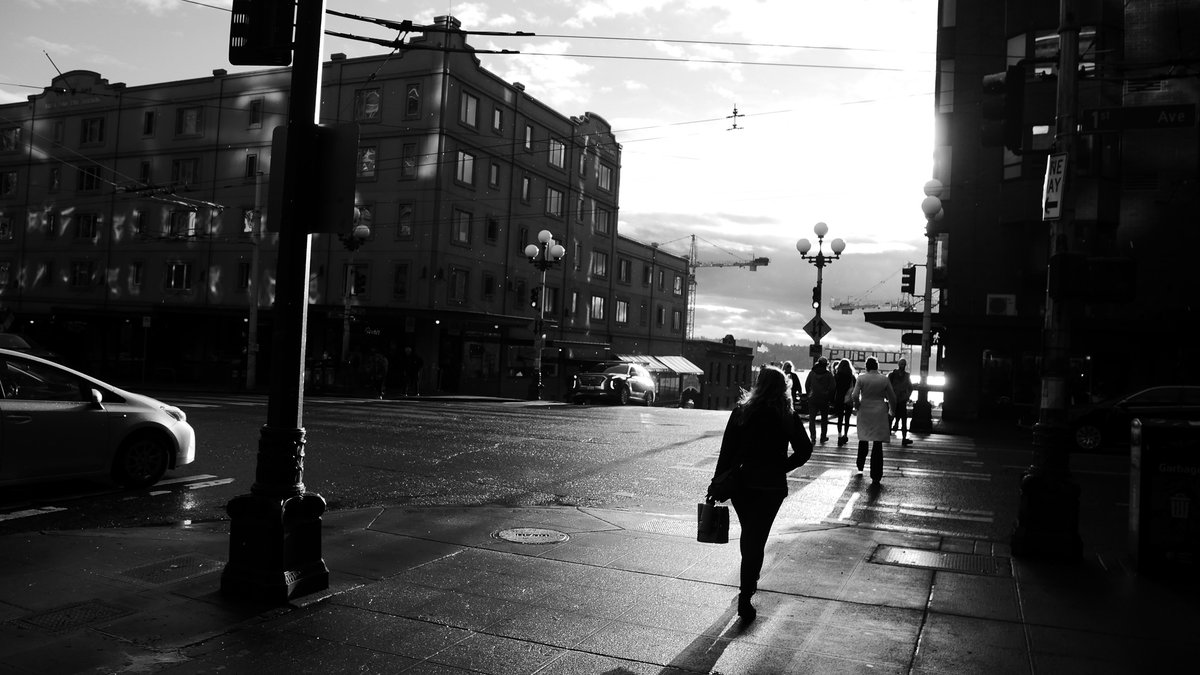 jmhicks5's tweet photo. The sun came out for five minutes :)
Seattle โข Oct 2022
#seattle #pnw #pikesplace #blackandwhite #photography #photo #streetphotography #mirrorless https://t.co/55zdAJo4Vm