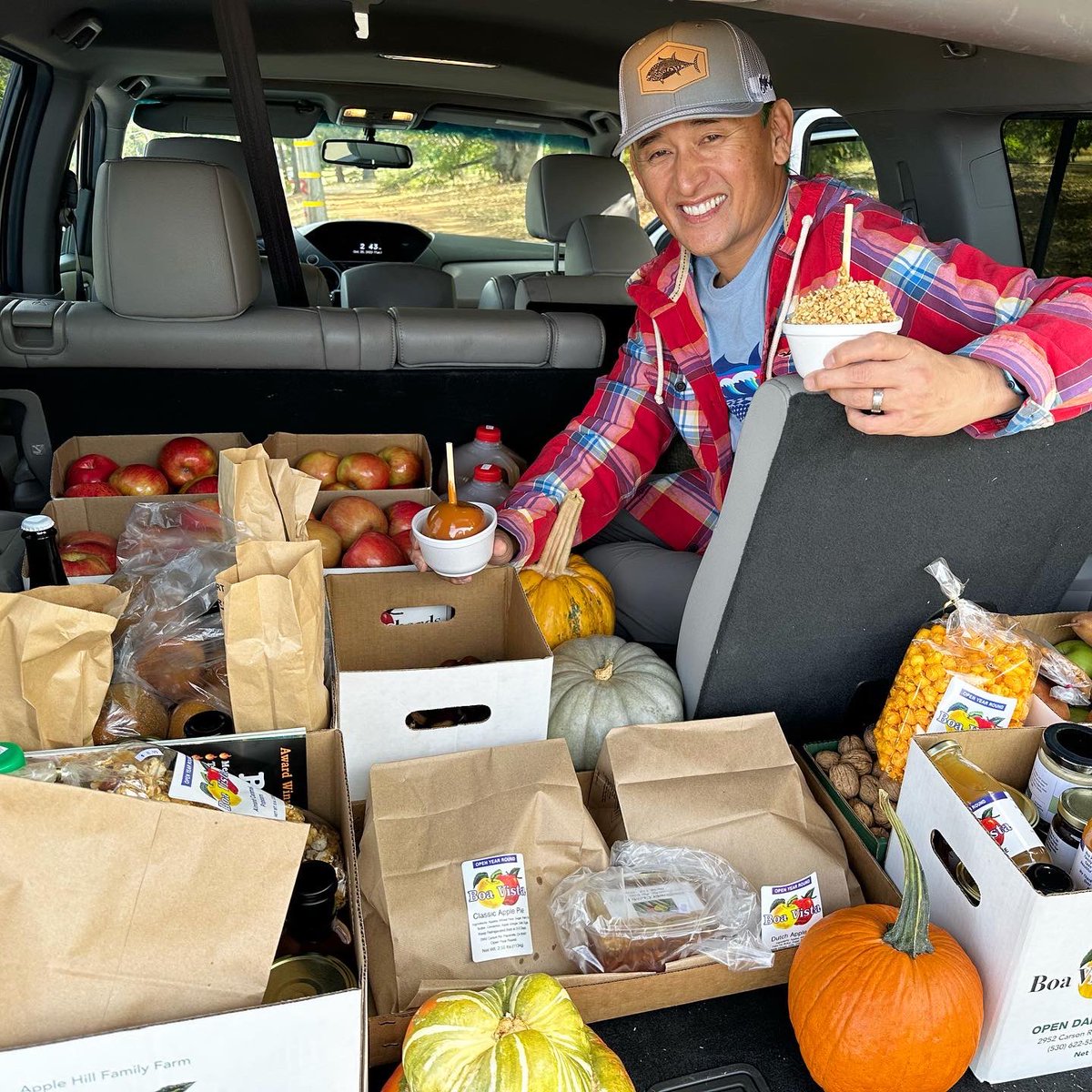 #AppleHill is my wife’s Disneyland! 🎉 I appreciate the private  tour by Erica (6th generation farmer) &amp; all the yummy food! I can’t stop eating &amp; the brisket sando was out of this world!  #ApplePie #chestnutpicking #AppleCider #pears #pumpkins <a href="/boavistaorchard/">Boa Vista Orchards</a> <a href="/applehill/">Apple Hill®</a>