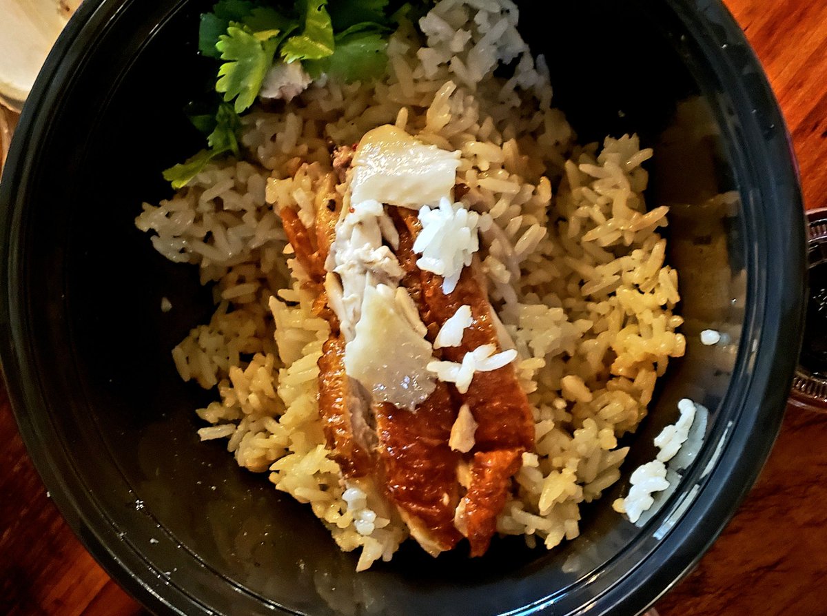 arrhyth_mia's tweet photo. Hainan chicken from #UrbanHawker. Well, part of it. Was so excited, I forgot to take a photo before taking a few bites... https://t.co/A3wW4OBPDl